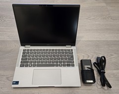 Dell Latitude 7450 Laptop Intel Core Ultra 5 135U 32GB 256GB SSD 14.0″ FHD+