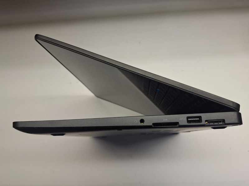 Dell Latitude E7470 Laptop Intel Core i7-6650U 2.2GHz 8GB RAM 256GB SSD W11 Pro gallery