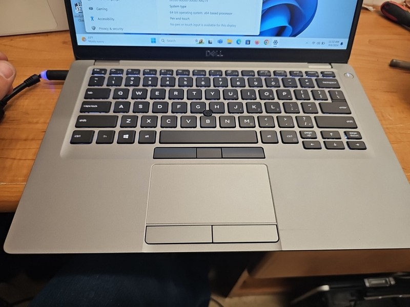 Dell Latitude 5410 Intel i5-10210u 1.60GHz 16GB RAM 256GB SSD Win 11 Pro FHD gallery
