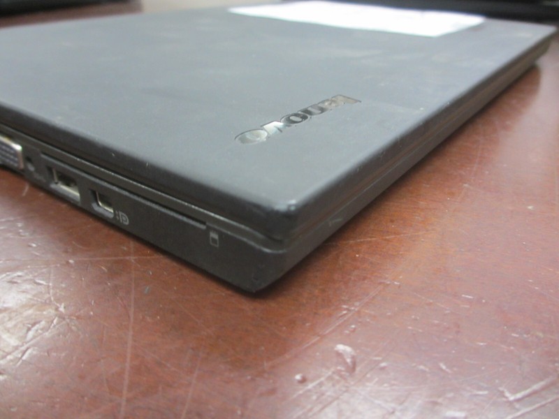 Lenovo ThinkPad X240 i7 4600U 2.10Ghz 8GB Laptop [NO HDD/OS/AC] BAD BATTERY gallery