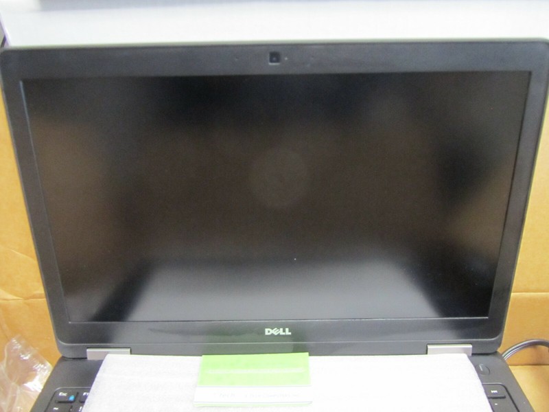 210-AGMF Dell Precision 3510 i7-6820HQ 16GB RAM 512GB SSD 15.6 FHD Windows 10 Pr gallery