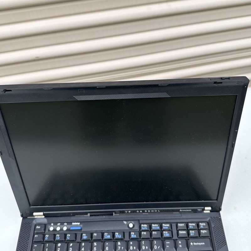 Lenovo ThinkPad T61 Intel Core 2 Duo T7300 2.00GHz No HDD - Parts AS IS gallery