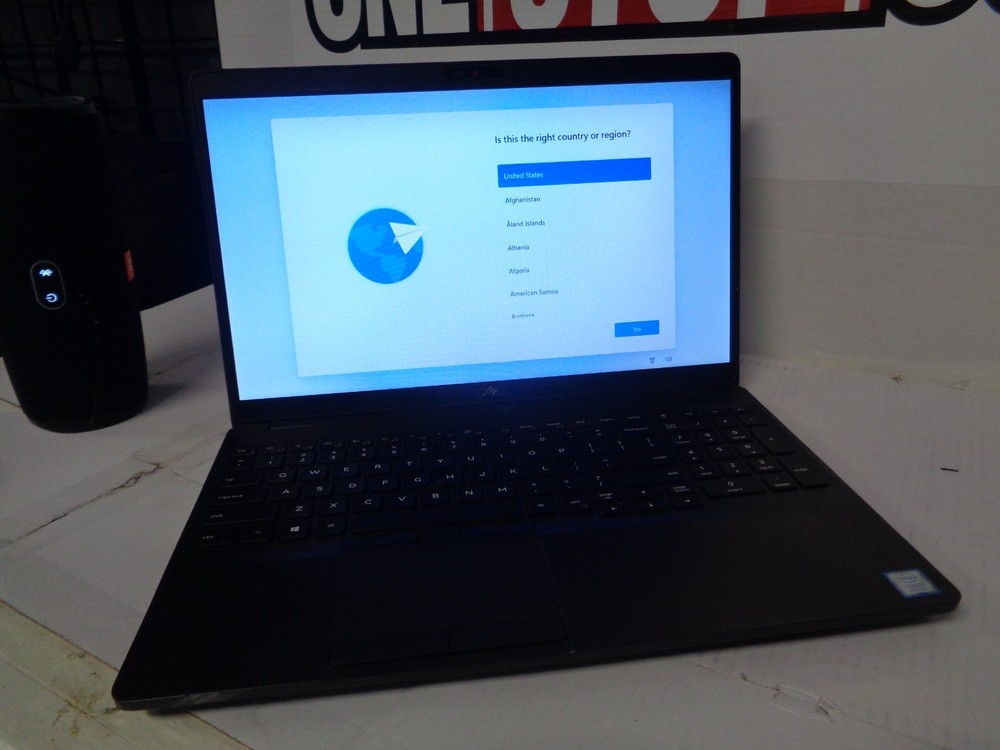 Dell Latitude 5501 15.6 inch (256GB, Intel Core i7 9th Gen., 2.60GHz, 16GB