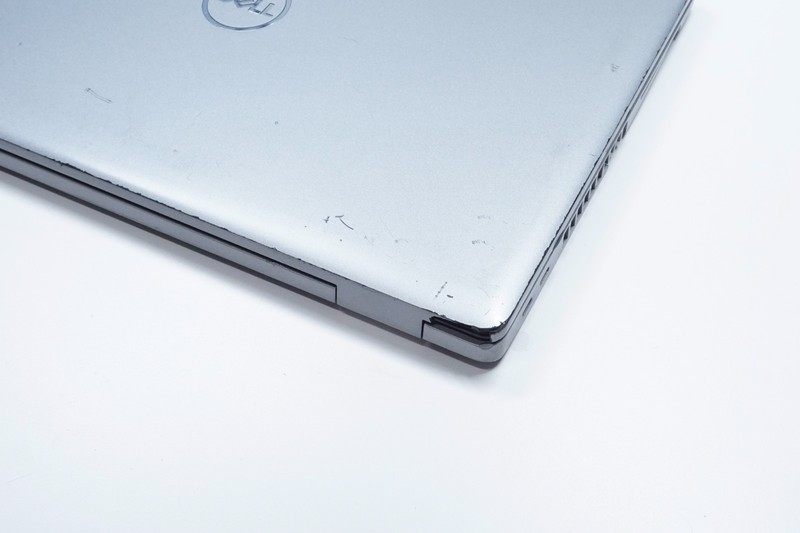 Dell Latitude 5520 15.6 Gray FHD Intel Core i7-1185G7 @3GHz 16GB (Bad Chassis) gallery