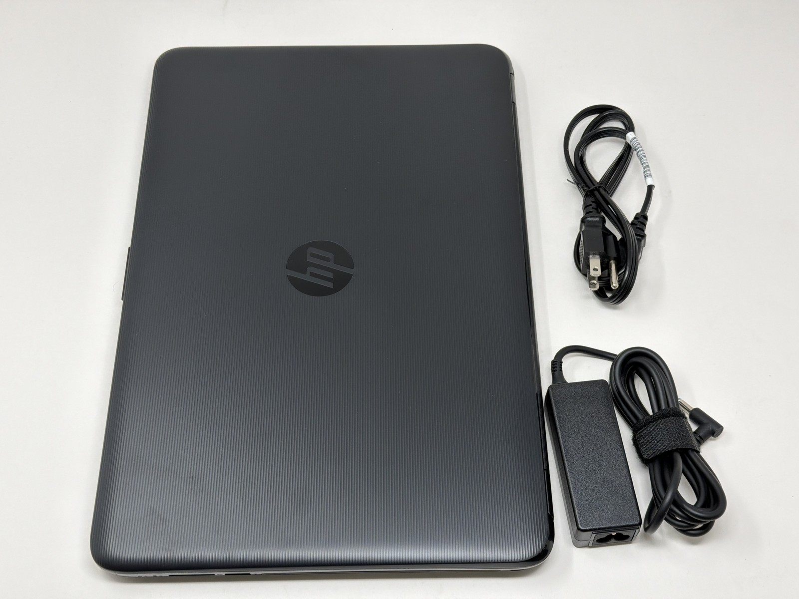 HP Notebook 15-ba015wm AMD E2-7110 1.8GHz 500GB HDD 4GB RAM 15.6in HD Black gallery
