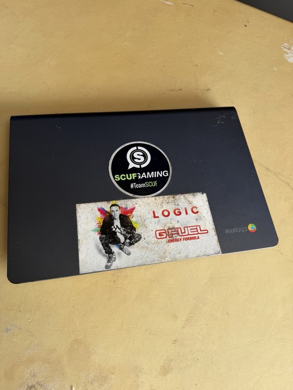 Dell Chromebook 11 CB1C13 Laptop 11.6” -No Charger AS-IS gallery
