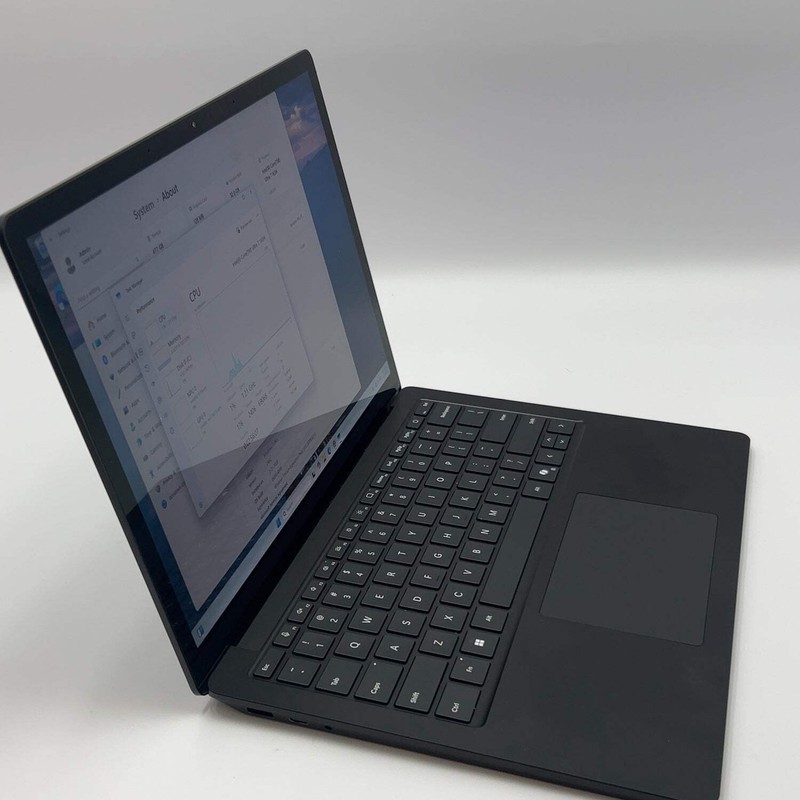 Microsoft Surface Laptop 6 for Business 2033 13.5" i7-1265U 3.8GHz 32GB RAM 512 gallery