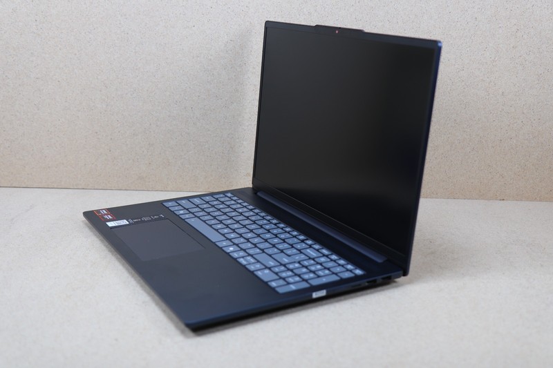 16" Lenovo IdeaPad Slim 5 - 16AKP10 / Ryzen AI 7-350 / 16GB / 1TB / 860M (256) gallery