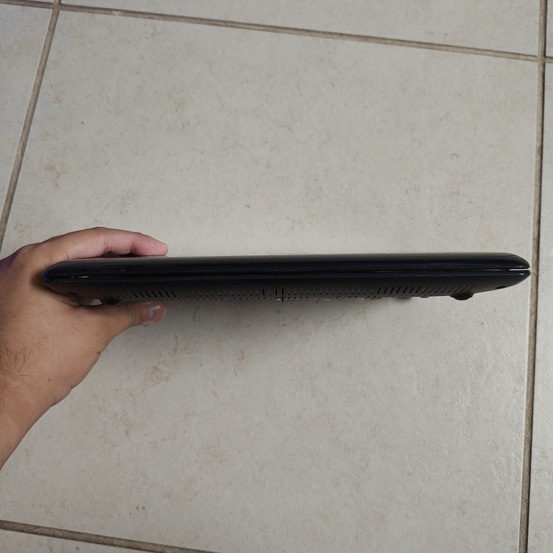 ASUS Eee PC 1005HA 10.1" Windows Netbook - UNTESTED #3897 gallery