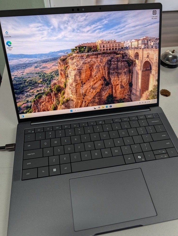 Dell Pro 14 Premium Laptop PA14250 32gb Ultra 7 268V Win11 Pro
