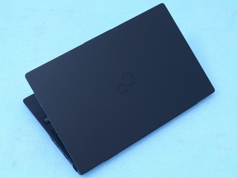 Fujitsu Lifebook U9312/K i5-1245U Iris Xe 16GB SSD 256GB 13.3" FHD Win 11 Pro gallery