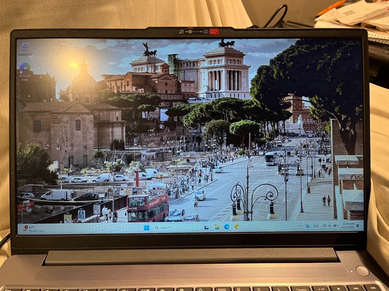 Lenovo - IdeaPad Slim 3i 15.6" gallery