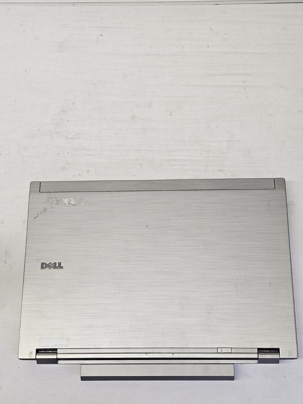 Dell Latitude E6510 Laptop - Intel i5-M560 - 2GB RAM - 160GB HDD - Windows 10 gallery