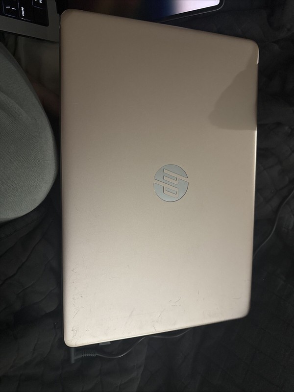 HP Laptop 15-da0018ds TOUCH 15.6" 5405U 8GB 256SSD 2.3GHz Win 11 Home | UDH 610 gallery