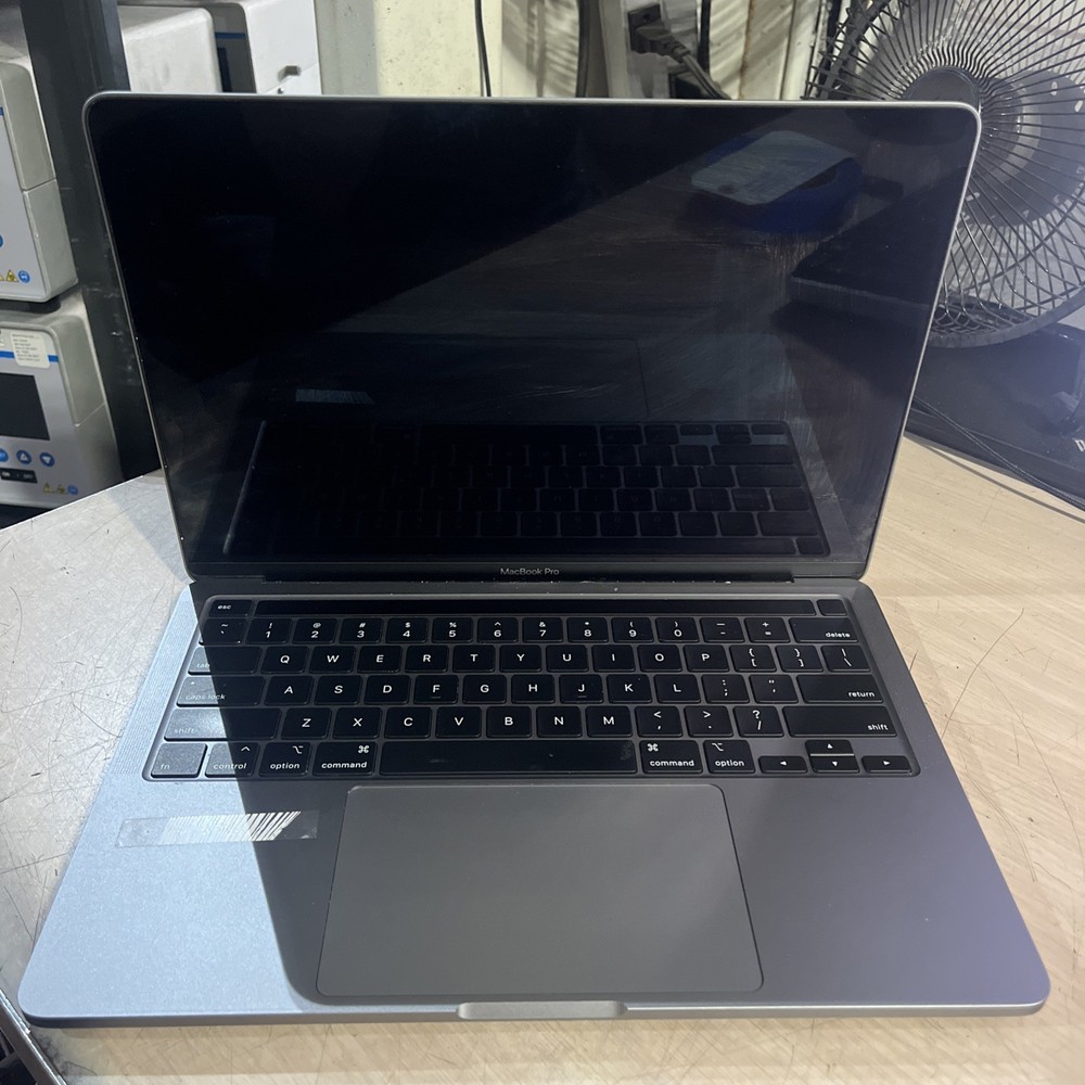 APPLE MACBOOK PRO 13" 2020 4TB CORE I5-1038NG7 2.0GHZ 16GB RAM 512SSD