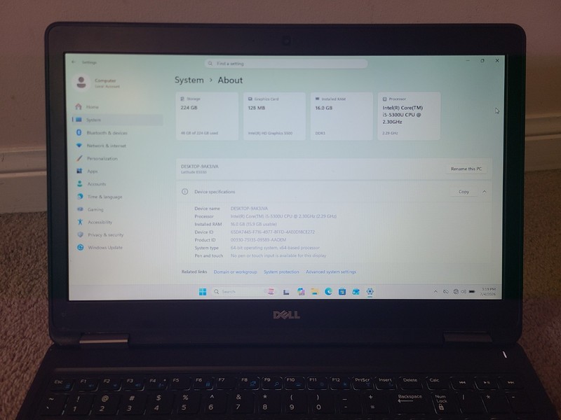 Dell Latitude E5550 - i5-5300U 16GB RAM 240GB SSD 15.6' screen Win 11 + adapter gallery