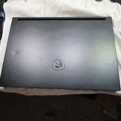 MSI Stealth A16 QHD+ OLED 240Hz Ryzen AI 9 HX 370 64GB 2TB RTX 5090 24GB DDR7