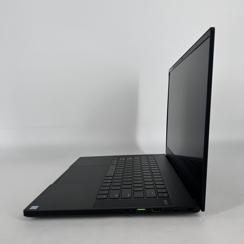 Razer Blade 15 Advanced 240Hz FHD i7-9750H 2.60GHz 16GB 2TB SSD RTX 2080 Max-Q gallery