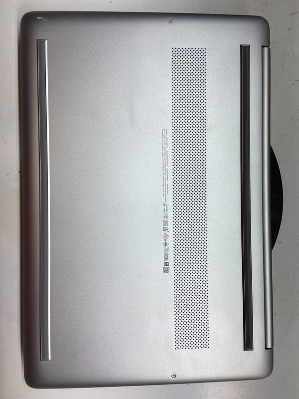HP 15-EF2013DX AMD Ryzen 5 5500u 12GB 256GB SSD Windows 11 gallery
