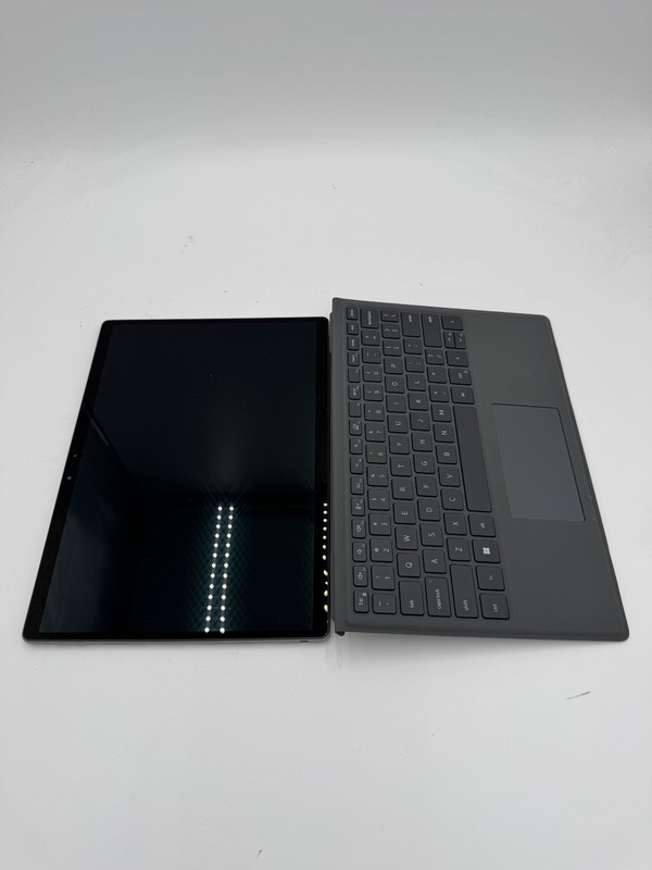 Dell Latitude 7320 Detachable Laptop i5-1140G7 @ 1.10GHZ 16GB RAM 256 SSD, NO OS gallery