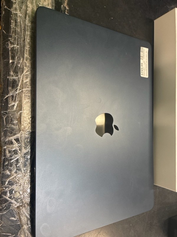 Apple MacBook Air 13" 2025 - M4 SEE DESCRIPTION (HPB030542) gallery