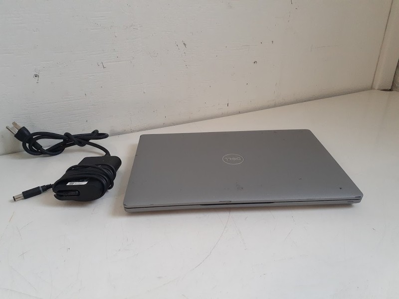Dell Latitude 5411 14" 6-Core i7-10850H 10Th Gen 8GB RAM 256GB NVMe Win11 Pro gallery