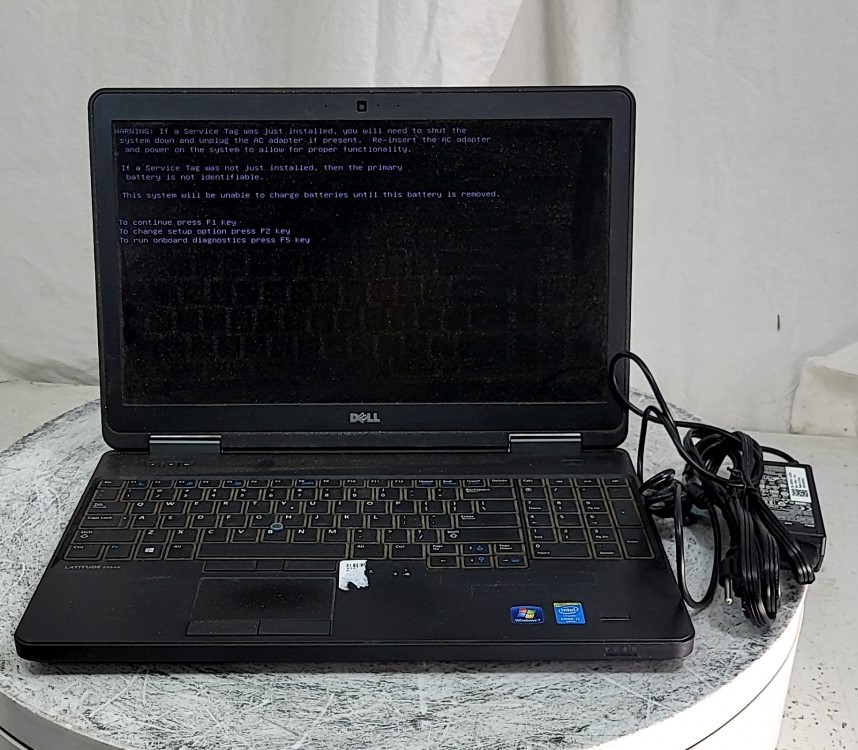 DELL LATITUDE E5540 Laptop INTEL CORE I7-4600U 8GB 500GB gallery