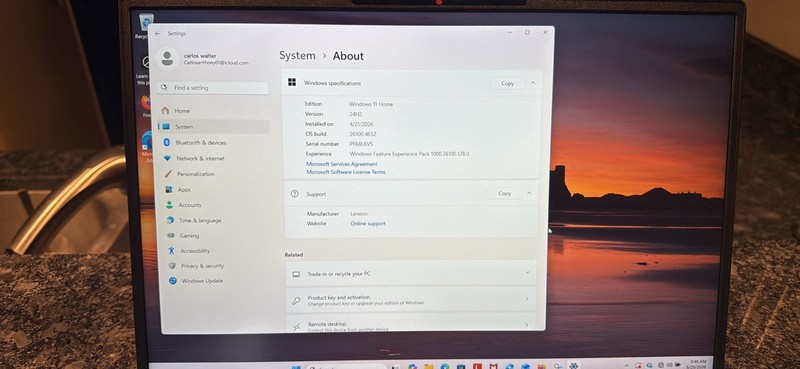 Lenovo IdeaPad Slim 3 15Q8X10 15.6" Snapdragon X126100 16GB 256GB SSD gallery