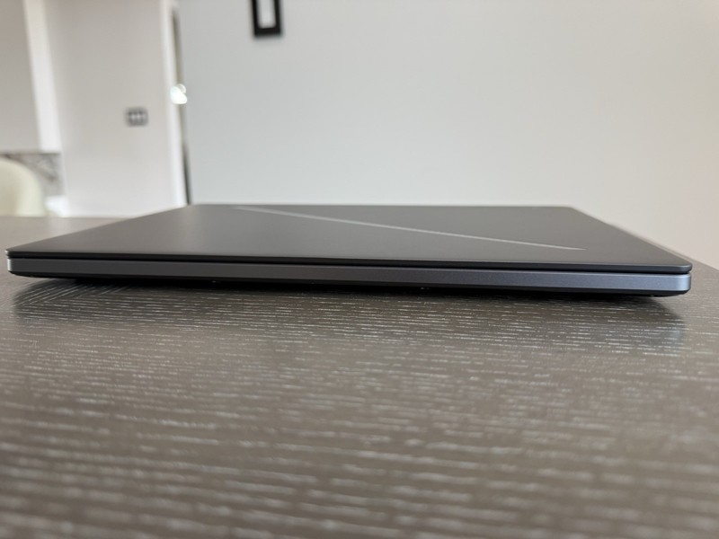 ASUS ROG Zephyrus G14, 120hz OLED, RTX 5070Ti, AMD HX 370, 32GB Ram, 2TB SSD gallery