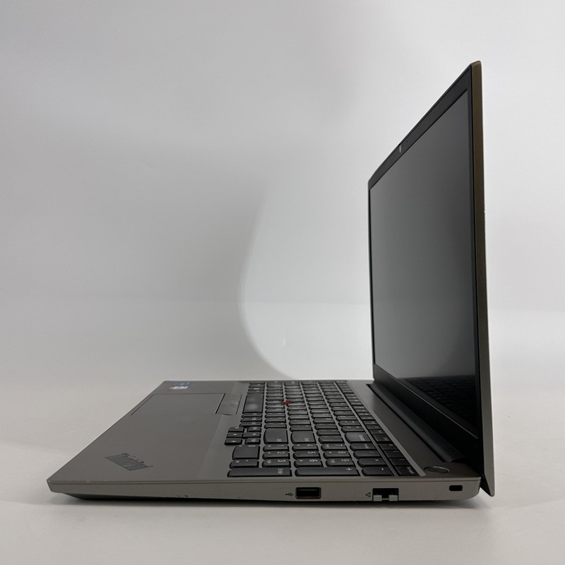 Lenovo ThinkPad E15 Gen 4 FHD 1.3 GHz i5-1235U 16GB 512GB SSD - Good gallery