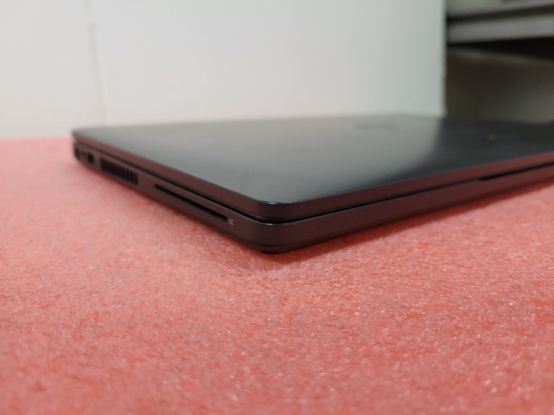 Dell Latitude 5400 i5-8365U 8GB RAM 256GB SSD Windows 11 Pro - CLP17A gallery