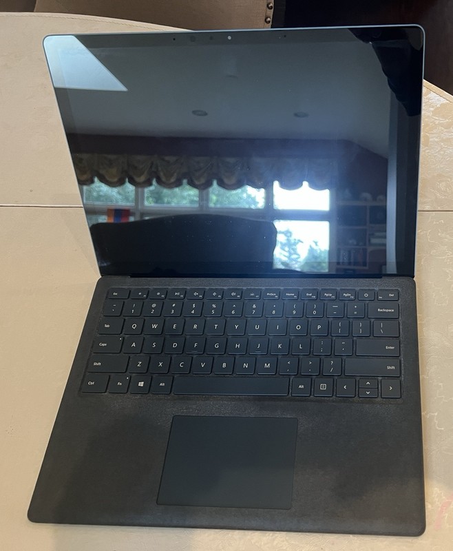 Microsoft Surface Laptop 2 1769 i5-8250U 8GB RAM 256GB 13.5" + Surface Mouse gallery
