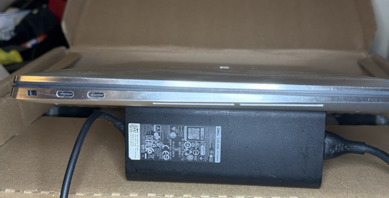 Dell XPS 15 9520 Intel Core i7-12700H 32GB RAM 1TB SSD gallery