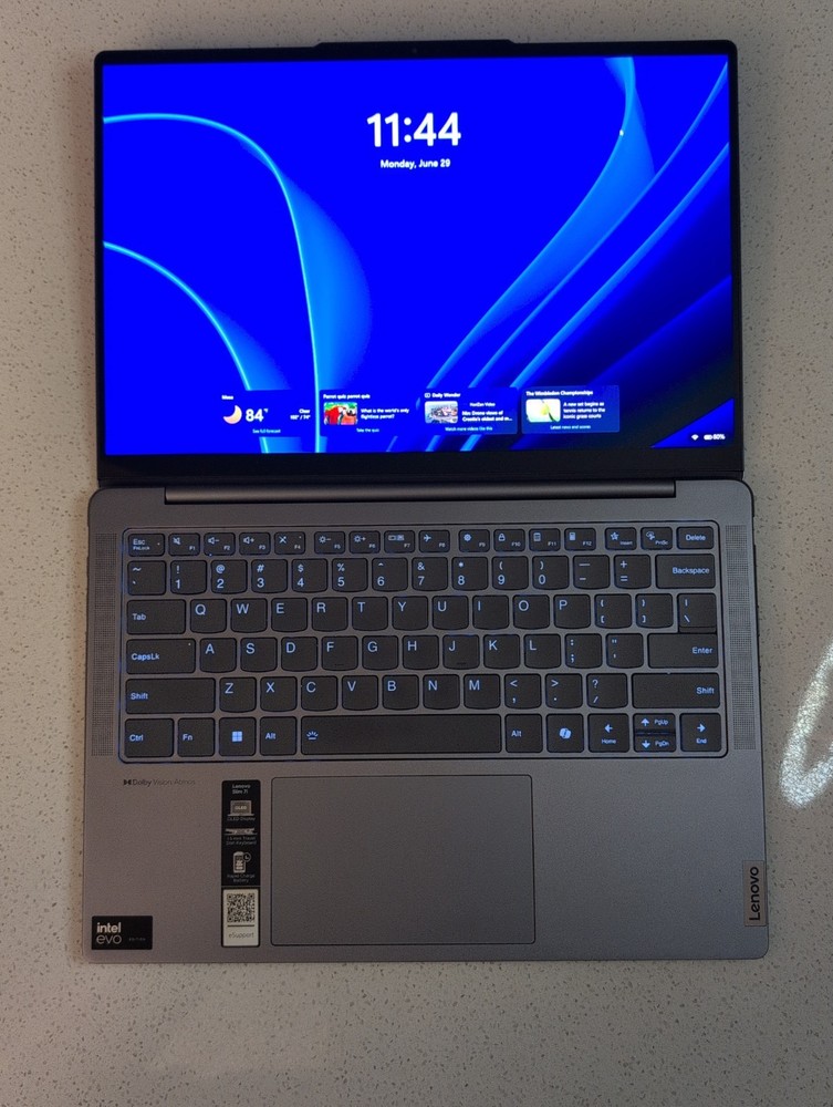 Lenovo Ideapad Slim 7i OLED/Touch ULTRA 7 155H 32GB DDR5 512GB SSD - EXCELLENT