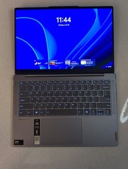 Lenovo Ideapad Slim 7i OLED/Touch ULTRA 7 155H 32GB DDR5 512GB SSD – EXCELLENT
