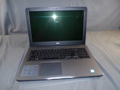 DELL INSPIRION 5567 INTEL CORE i5 -7200U 2.50GHz 4GB RAM **NO HD/ NO CADDIE