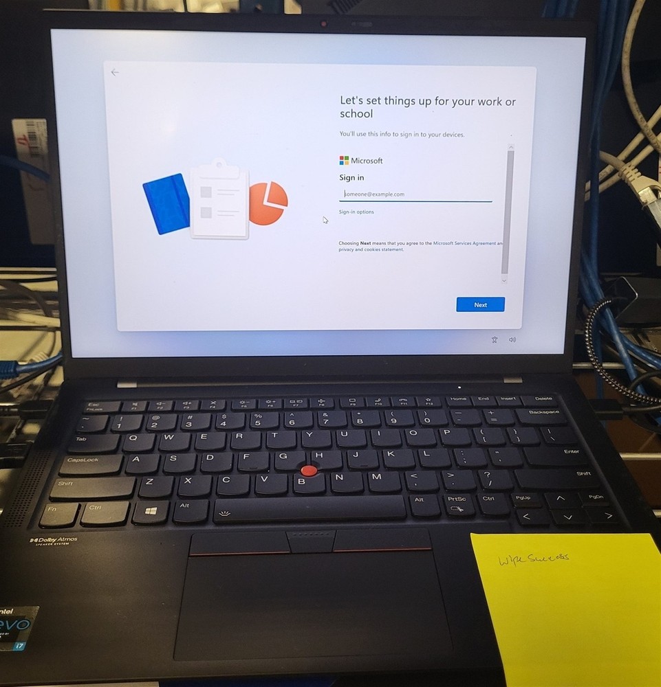 Scratched LCD Lenovo ThinkPad X1 Carbon Gen 9 Intel i7-1165G7 2.8GHz 8GB 256GB