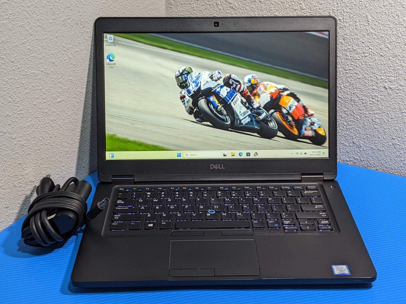 Dell Latitude 5490 14" FHD Intel Core i5-8365U 1.6GHz 8GB 256GB SSD Win11Pro +PA gallery