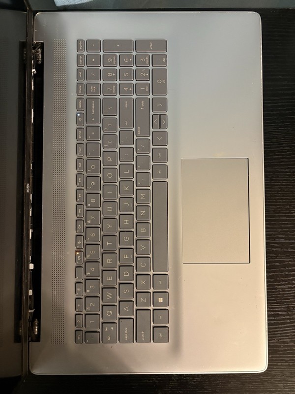 HP 17-cn2283st 17.3” Laptop Intel Core i3-1215u 1.2 GHz 8g RAM 512g SSD gallery
