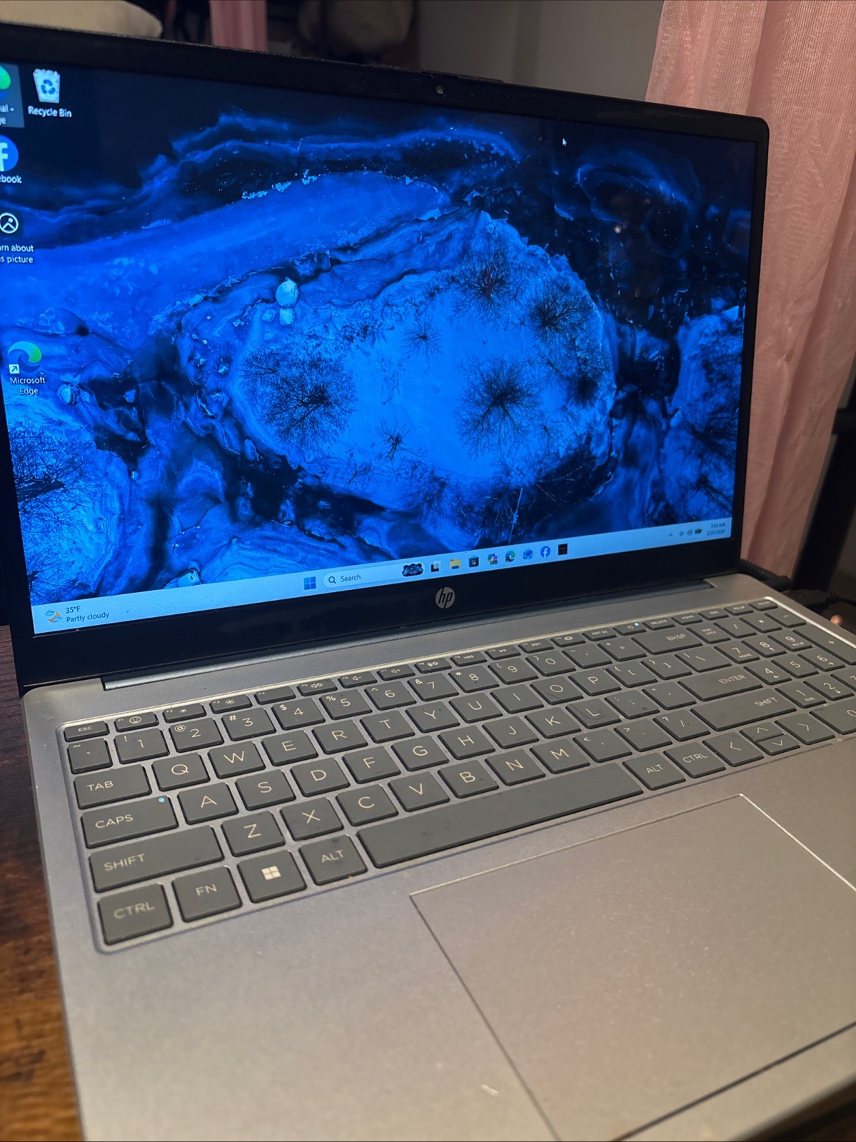 8/10 Great Condition Hp Laptop 15-fc0xxx Touch Screen 8Gb gallery
