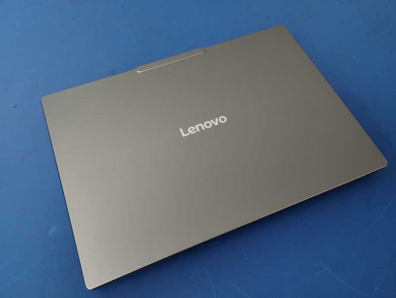 LENOVO IdeaPad Pro 5 1IAH10, Intel Core Ultra 9 285H, 2.90 GHz 32 GB, 1 TB NVMe gallery