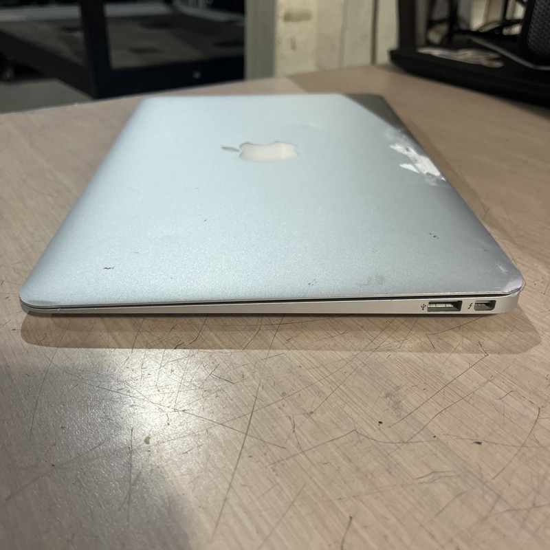 APPLE MACBOOK AIR 11' EARLY 2015 CORE I5-5250U 1.6GHZ 4GB RAM NO HD gallery