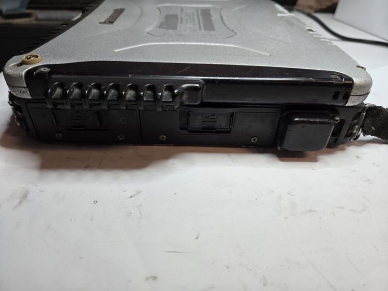 Panasonic Toughbook CF-19 MK5, i5-5300u 2.3GHz, 8GB RAM 512GB Touch Win10P 3G gallery