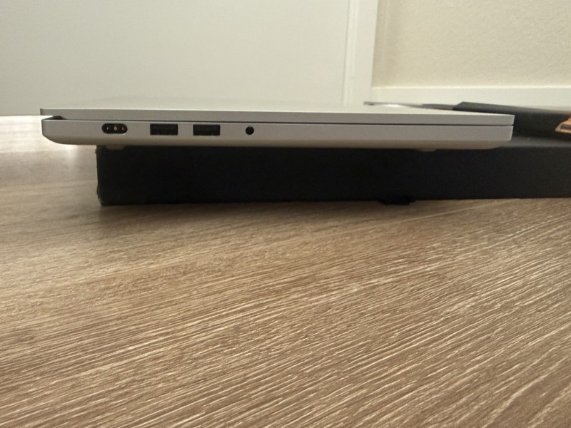 Razor Blade 15 advanced 2020 | NVIDIA 2070 SUPER Max-Q | 16 gb | 512 SSD Used gallery
