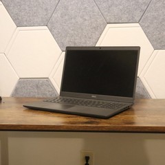 Dell latitude 3510 | i5 10th gen cpu | 8gb ram | 256gb ssd windows 11 + charger