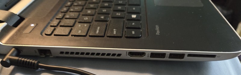 HP Pavilion 15 Notebook PC 15 i7 - 5500U 2.40ghz 6GB gallery