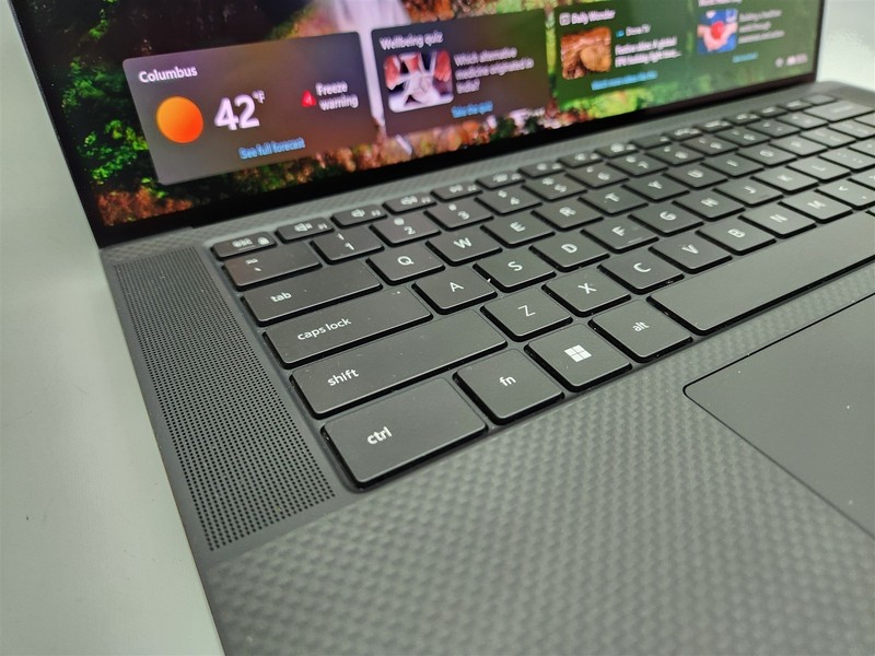 Dell XPS 15-9510 4K Touch OLED i9-11900H 32GB 1TB NVMe nVidia RTX 3050Ti Laptop gallery