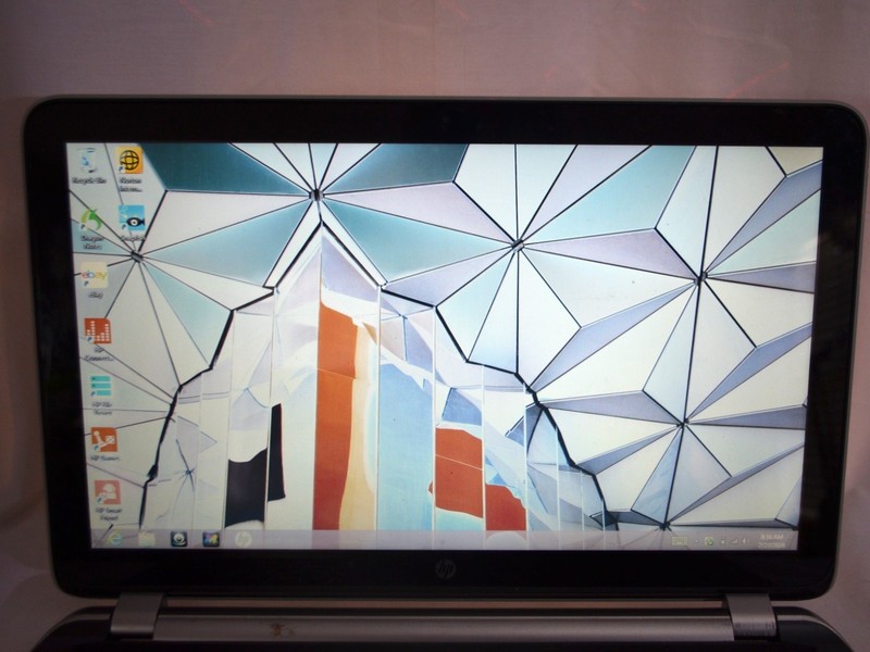 HP Pavilion 15-n013dx Laptop Windows 8 15" DVD HDMI USB 2013 gallery