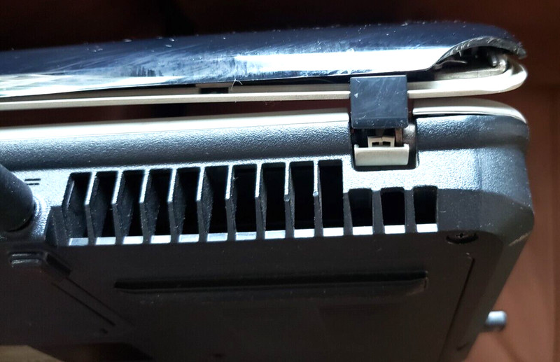 Acer Aspire 57720Z, ICL50 15.4" Laptop Windows 7 RAM 2.00GB "For Parts only" gallery