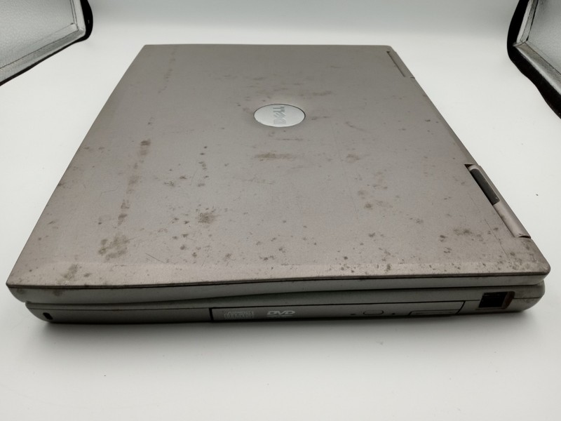 Dell Latitude D800 Pentium M 768MB RAM 60GB HDD Windows XP - READ -RR gallery